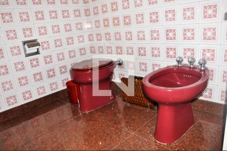 Casa à venda com 570m², 4 quartos e 6 vagasDetalhe - Banheiro Social