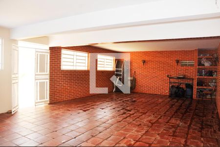 Casa à venda com 570m², 4 quartos e 6 vagasGaragem