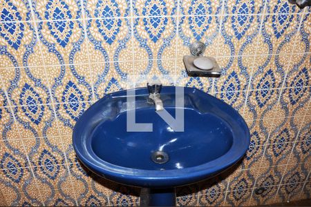 Casa à venda com 570m², 4 quartos e 6 vagasBanheiro da Edícula