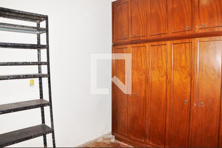 Casa à venda com 570m², 4 quartos e 6 vagasEdícula