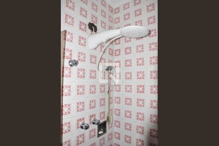 Casa à venda com 570m², 4 quartos e 6 vagasDetalhe - Banheiro Social