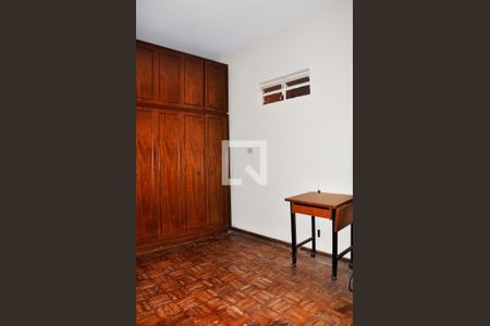 Casa à venda com 570m², 4 quartos e 6 vagasEdícula