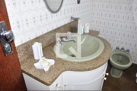 Casa à venda com 570m², 4 quartos e 6 vagasDetalhe - Suíte