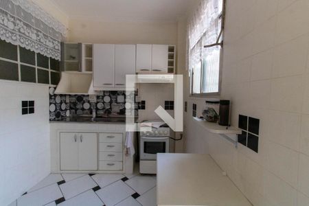 Apartamento para alugar com 86m², 2 quartos e sem vagaCozinha 