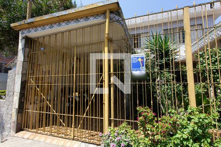 Casa à venda com 200m², 3 quartos e 1 vagaFachada