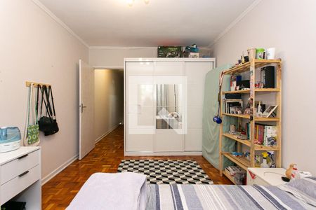 Quarto 1 de casa à venda com 3 quartos, 200m² em Vila Carrão, São Paulo