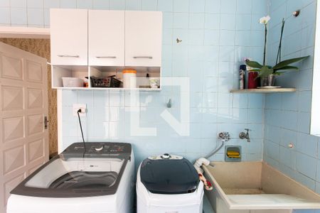 Casa à venda com 200m², 3 quartos e 1 vagaÁrea de Serviço