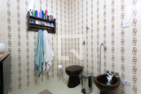 Casa à venda com 200m², 3 quartos e 1 vagaBanheiro