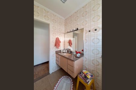 Casa à venda com 400m², 3 quartos e 2 vagasBanheiro