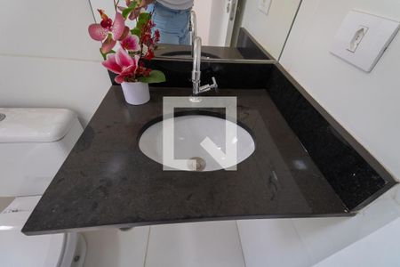 Apartamento à venda com 45m², 2 quartos e 1 vaga Apartamento à venda com 45m², 2 quartos e 1 vagaBanheiro