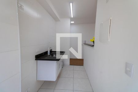 Apartamento à venda com 45m², 2 quartos e 1 vaga Apartamento à venda com 45m², 2 quartos e 1 vagaCozinha e Área de Serviço
