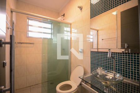 Casa à venda com 150m², 4 quartos e 2 vagasBanheiro Social 