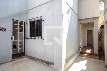 Casa para alugar com 60m², 1 quarto e sem vaga Casa para alugar com 60m², 1 quarto e sem vagaÁrea Externa