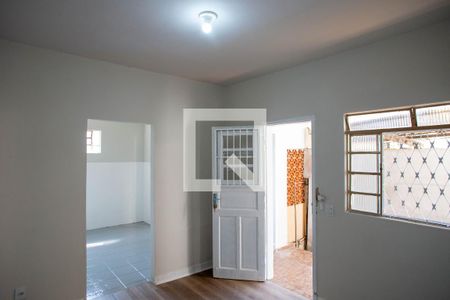 Sala de casa para alugar com 1 quarto, 60m² em Santa Efigênia, Belo Horizonte