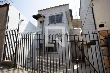 Casa para alugar com 60m², 1 quarto e sem vaga Casa para alugar com 60m², 1 quarto e sem vagaFachada
