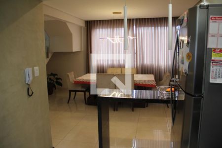 Apartamento para alugar com 184m², 3 quartos e 2 vagasCozinha