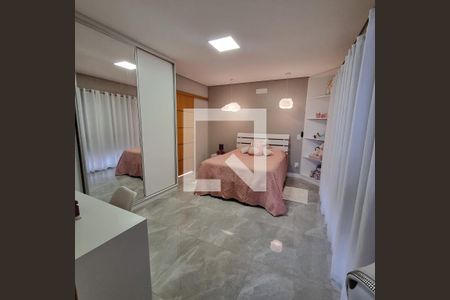 Casa de condomínio à venda com 376m², 3 quartos e 6 vagasQuarto