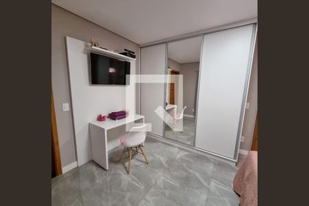 Casa de condomínio à venda com 376m², 3 quartos e 6 vagasQuarto