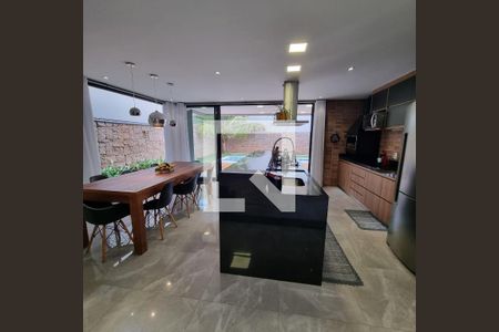 Casa de condomínio à venda com 376m², 3 quartos e 6 vagasCozinha