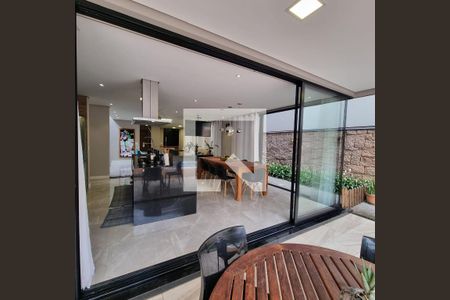 Casa de condomínio à venda com 376m², 3 quartos e 6 vagasCozinha