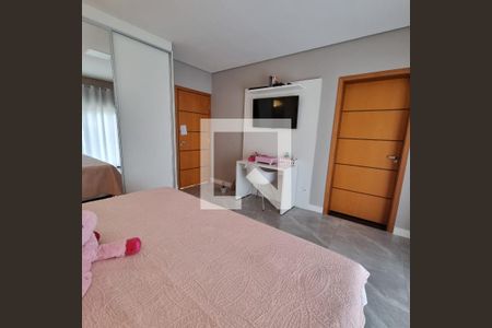 Casa de condomínio à venda com 376m², 3 quartos e 6 vagasQuarto