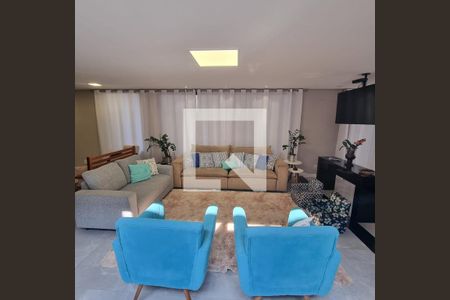 Casa de condomínio à venda com 376m², 3 quartos e 6 vagasSala