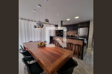 Casa de condomínio à venda com 376m², 3 quartos e 6 vagasCozinha