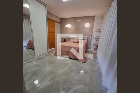 Casa de condomínio à venda com 376m², 3 quartos e 6 vagasQuarto