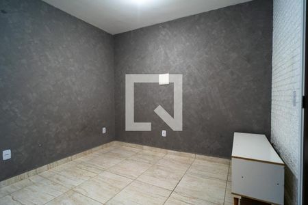 Casa para alugar com 34m², 1 quarto e 1 vaga Casa para alugar com 34m², 1 quarto e 1 vagaSala