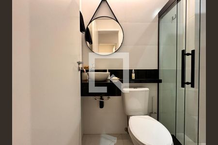Apartamento à venda com 82m², 2 quartos e 1 vaga Apartamento à venda com 82m², 2 quartos e 1 vagaBanheiro