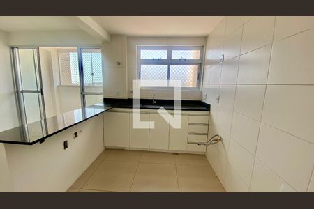 Apartamento à venda com 116m², 2 quartos e 2 vagasCozinha