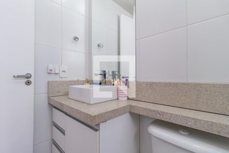 Apartamento à venda com 84m², 2 quartos e 3 vagasBanheiro da suíte 1