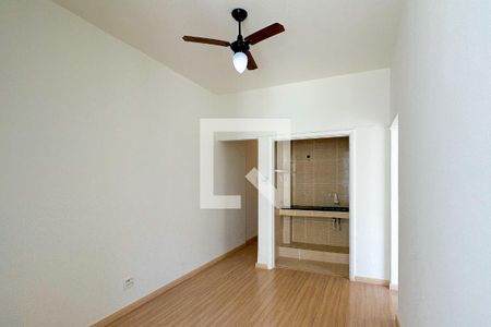 Sala de apartamento para alugar com 2 quartos, 38m² em Copacabana, Rio de Janeiro