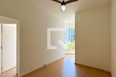 Sala de apartamento para alugar com 2 quartos, 38m² em Copacabana, Rio de Janeiro