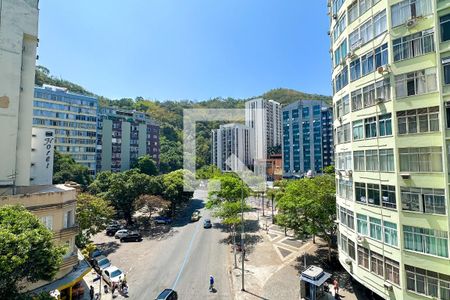 Vista Sala de apartamento para alugar com 2 quartos, 38m² em Copacabana, Rio de Janeiro