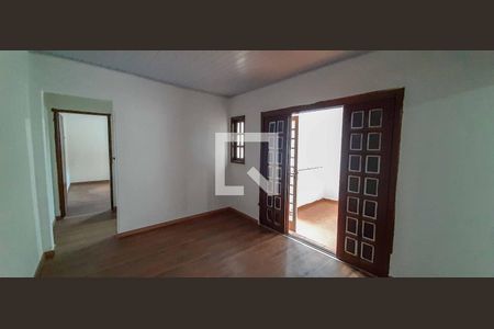 Sala de Estar de casa para alugar com 2 quartos, 214m² em Umuarama, Osasco