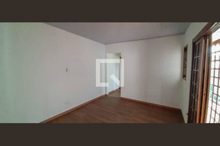 Sala de Estar de casa para alugar com 2 quartos, 214m² em Umuarama, Osasco