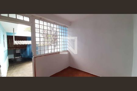 Hall de entrada de casa para alugar com 2 quartos, 214m² em Umuarama, Osasco