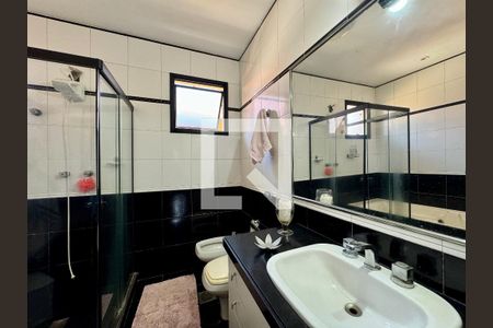 Casa à venda com 401m², 4 quartos e sem vagaBanheiro 1