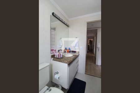 Apartamento à venda com 196m², 4 quartos e 3 vagasBanheiro da Suíte 1