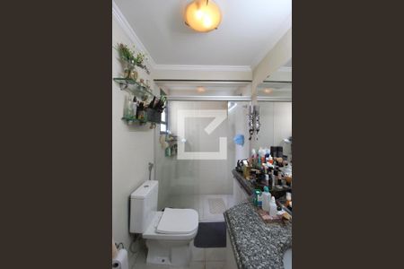 Apartamento à venda com 196m², 4 quartos e 3 vagasBanheiro da Suíte 2