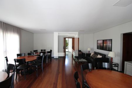 Apartamento à venda com 196m², 4 quartos e 3 vagasÁrea Comum - Salão de Festas