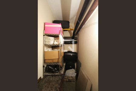 Apartamento à venda com 196m², 4 quartos e 3 vagasDepósito