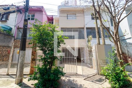 Casa à venda com 115m², 3 quartos e 3 vagasFachada