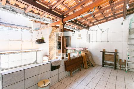 Casa à venda com 100m², 2 quartos e 2 vagas Casa à venda com 100m², 2 quartos e 2 vagasChurrasqueira