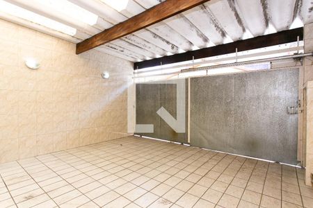 Casa à venda com 100m², 2 quartos e 2 vagas Casa à venda com 100m², 2 quartos e 2 vagasGaragem