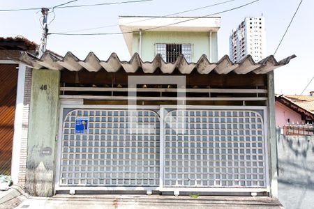 Casa à venda com 100m², 2 quartos e 2 vagas Casa à venda com 100m², 2 quartos e 2 vagasFachada