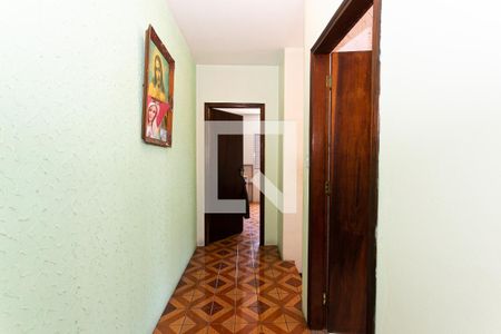 Casa à venda com 100m², 2 quartos e 2 vagas Casa à venda com 100m², 2 quartos e 2 vagasCorredor