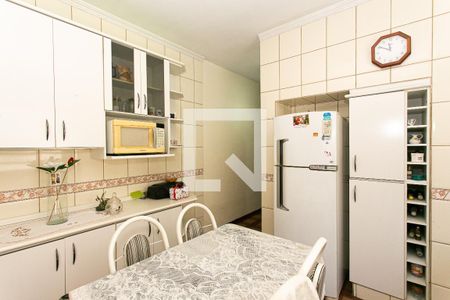 Casa à venda com 100m², 2 quartos e 2 vagas Casa à venda com 100m², 2 quartos e 2 vagasCozinha