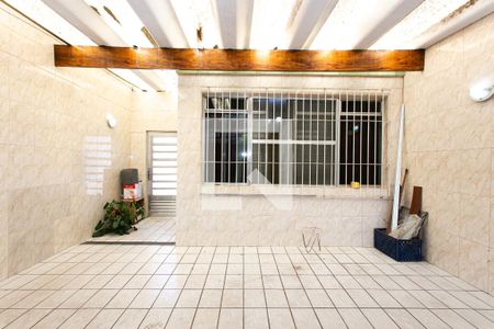 Casa à venda com 100m², 2 quartos e 2 vagas Casa à venda com 100m², 2 quartos e 2 vagasGaragem